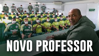 Conheça Orlando Ribeiro, novo técnico do Sub-17