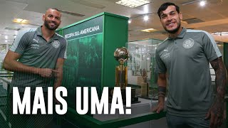 TV Palmeiras: Weverton e Gómez levam taça da Recopa à Sala de Troféus