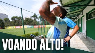 Dudu vira piloto de drone em treino do Palmeiras; assista
