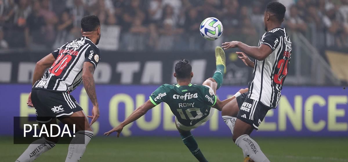 Mãos ao alto! VAR anula gol legal de bicicleta de Rony no Mineirão; veja o lance