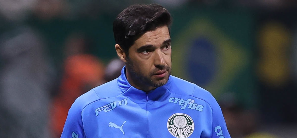 Abel Ferreira recusa R$ 9 milhões por mês de time árabe para ficar no Palmeiras