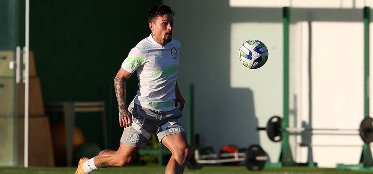 Com reforço de Artur e Rony de dúvida, veja como Abel pode escalar o Palmeiras contra o Flamengo