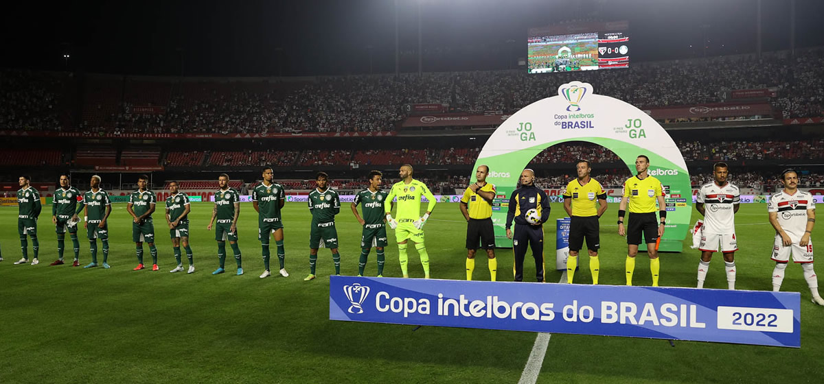 Em 2022, arbitragem da CBF prejudicou o Palmeiras nos dois jogos contra o São Paulo; relembre