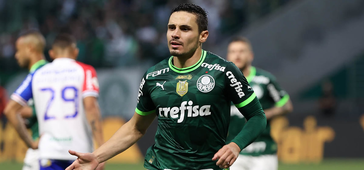 Após encerrar seca, Raphael Veiga garante Palmeiras forte na reta final da temporada