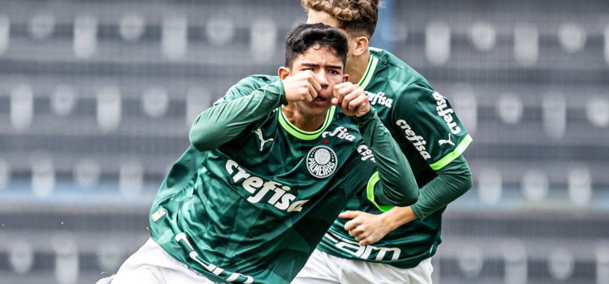 Palmeiras goleia o Corinthians no jogo de ida da final do Paulista Sub-15