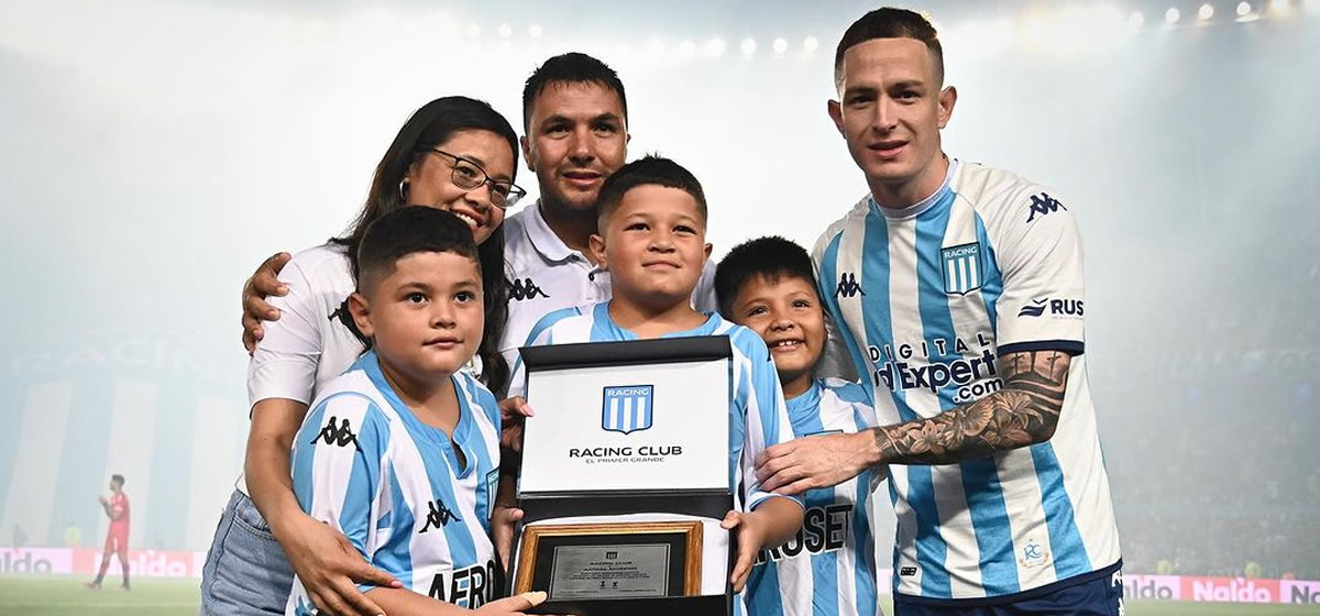 A caminho do Palmeiras, Aníbal Moreno disputa último jogo pelo Racing e é homenageado