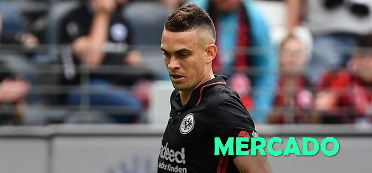 Palmeiras volta a mostrar interesse em Santos Borré, ex-River Plate