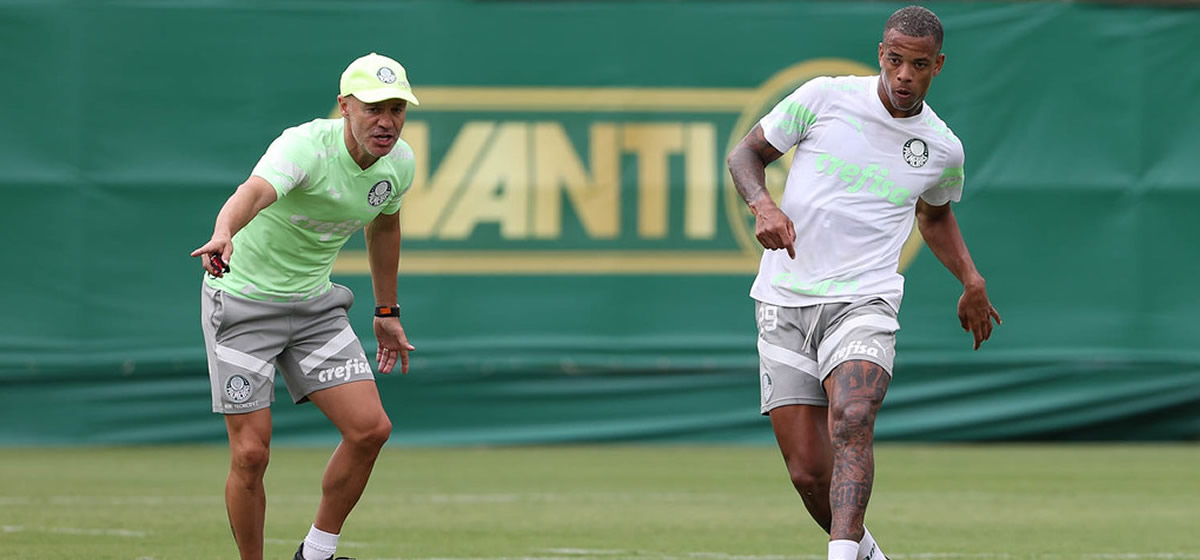 Palmeiras abre a sexta-feira com treino técnico em campo reduzido