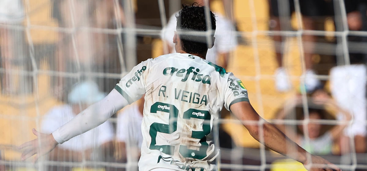 Raphael Veiga lamenta empate no fim e mira mais gols de cabeça na temporada