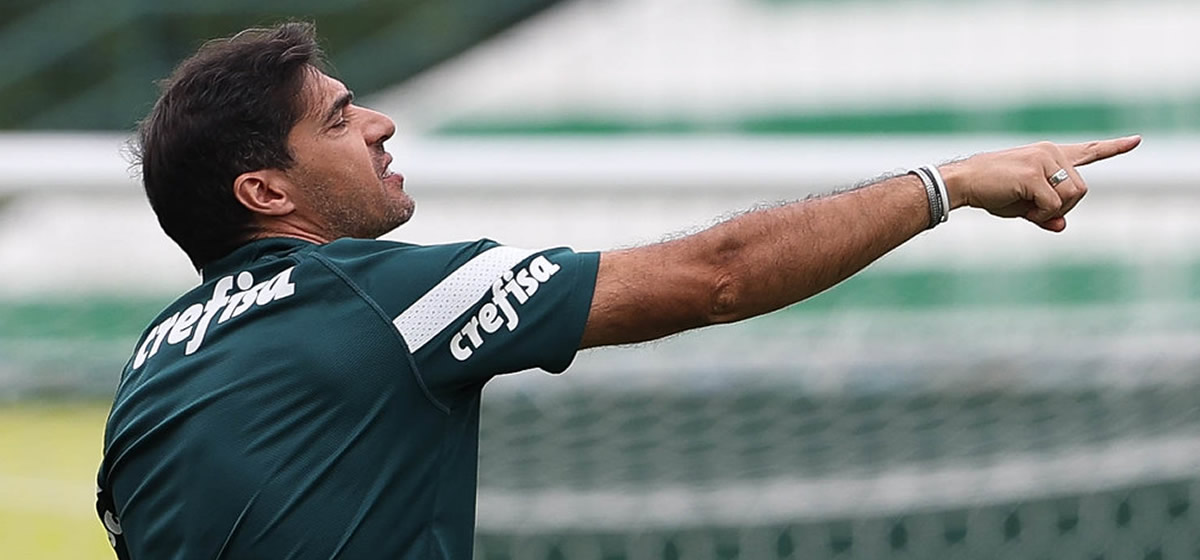 Focado na Supercopa, Palmeiras faz treino técnico na Academia