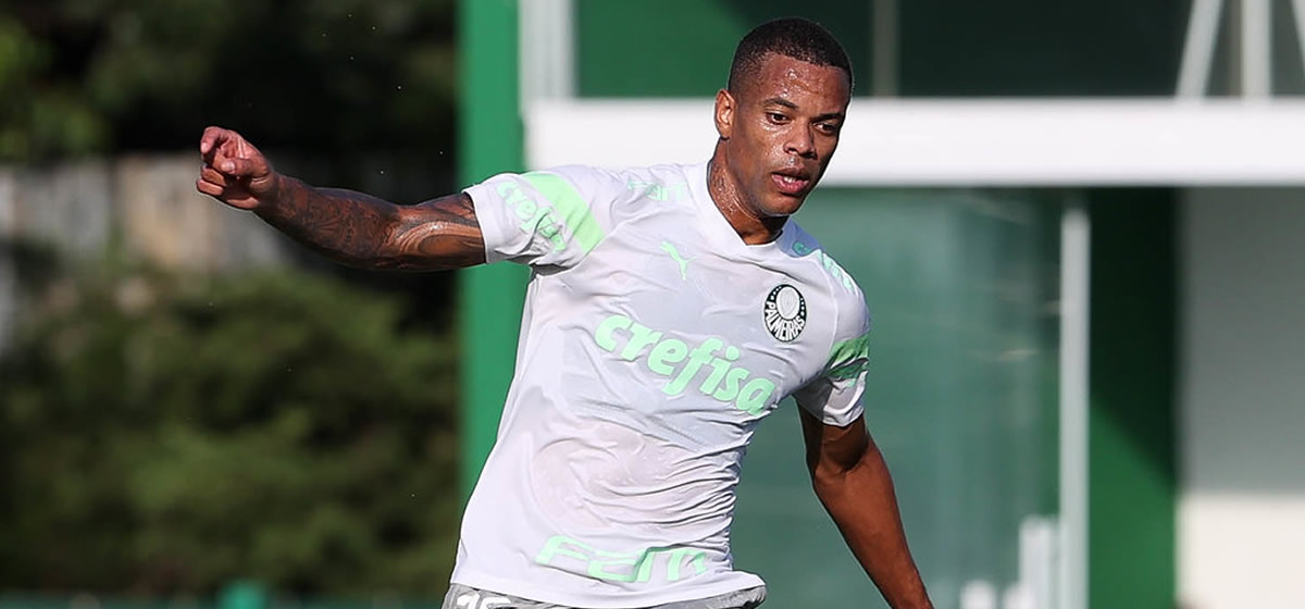 Caio Paulista revela cobrança de Abel para Palmeiras melhorar eficiência no ataque