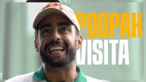 Vascaíno, Pedro Scooby visita Academia de Futebol e se diz chocado com estrutura do Palmeiras