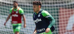 Feliz por voltar ao Allianz, Veiga prega atenção total contra o Novorizontino: “Grande time”