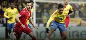 Richard Ríos dá assistência em amistoso da Colômbia; veja