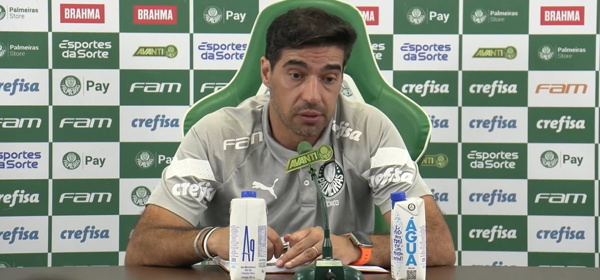 Abel diz que Palmeiras sente não jogar no Allianz Parque: "Respeito do adversário é diferente"