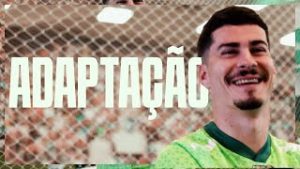 Vídeo: Palmeiras treina com Rômulo em campo