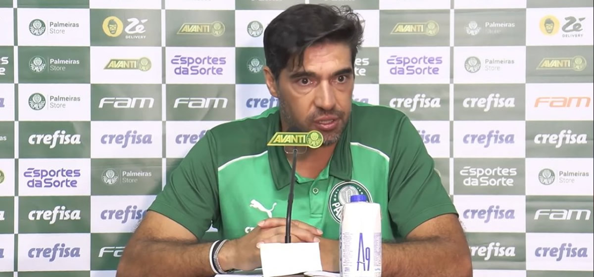 Abel Ferreira faz pronunciamento sobre suposto pré-contrato com Al-Sadd