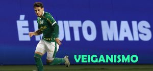 Raphael Veiga celebra 300 jogos pelo Palmeiras e ganha moral de Estêvão: “Referência”