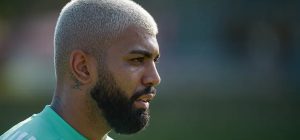 Palmeiras monitora situação de Gabigol, que tem contrato acabando com o Flamengo