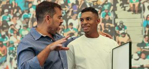 Luis Guilherme recebe homenagem e João Paulo Sampaio elogia a Cria: “Vai ganhar o mundo”