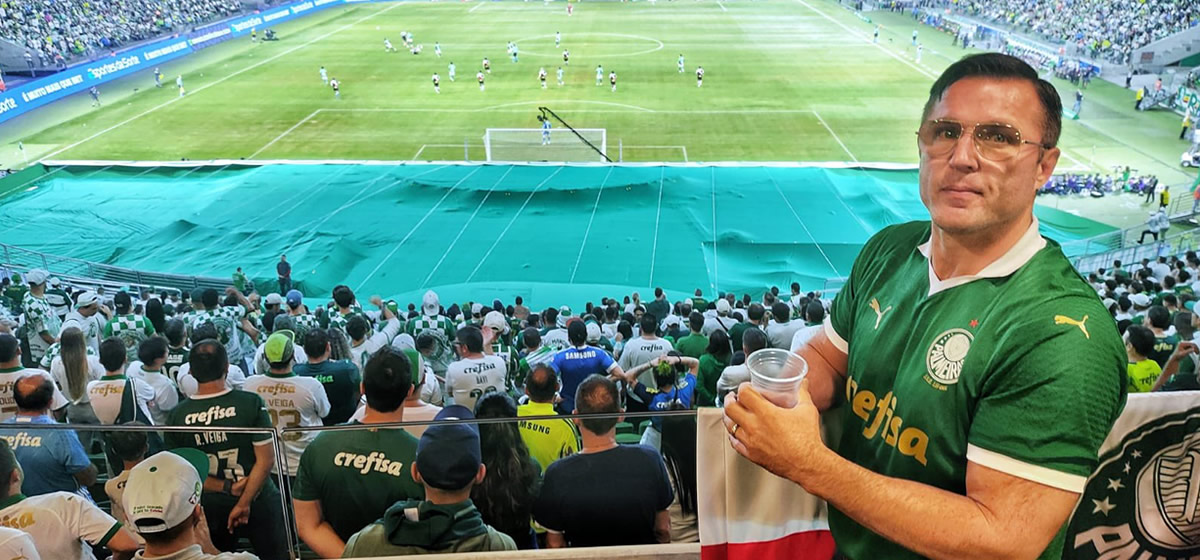 Sonnen veste camisa do Palmeiras e provoca o Corinthians