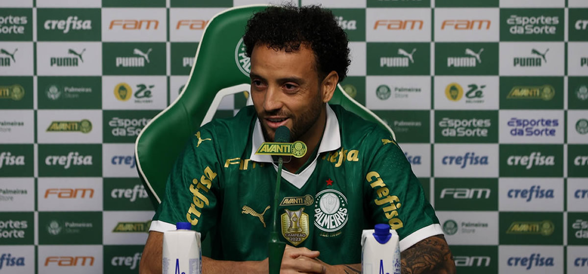 Regularizado, Felipe Anderson diz que pode jogar em várias posições: "Até de ala"