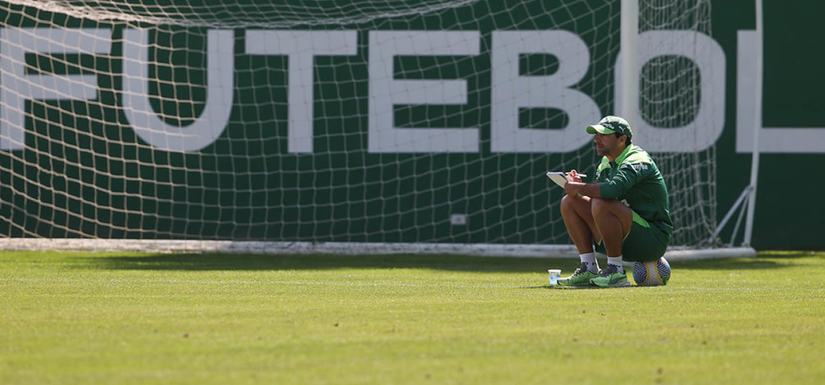 62% das derrotas do Palmeiras em 2024 aconteceram nos últimos 10 jogos