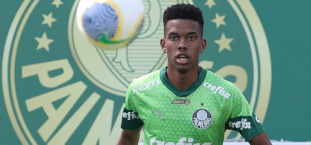 Estêvão se reapresenta e Palmeiras segue preparação para jogo de domingo