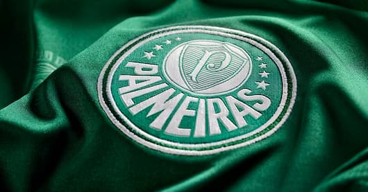 Palmeiras deve estrear nova camisa contra o Corinthians; veja possível modelo