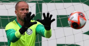Palmeiras negocia permanência de Marcelo Lomba
