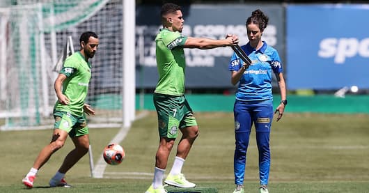 Felipe Anderson e Paulinho vão a campo na reapresentação do Palmeiras