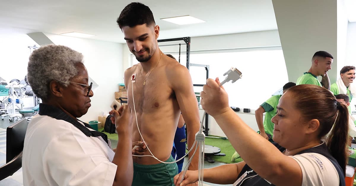 Abel explica poucas chances a López: "perdeu 5kg de massa"