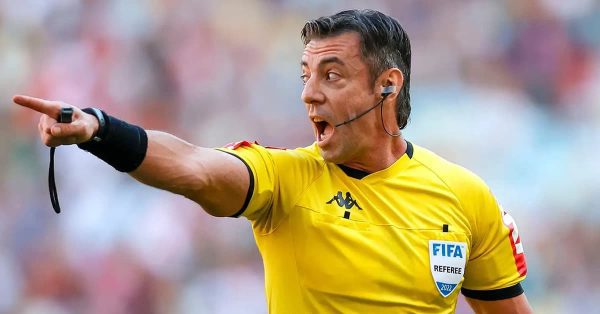 CBF escala Raphael Claus para apitar Palmeiras x Santos; veja retrospecto