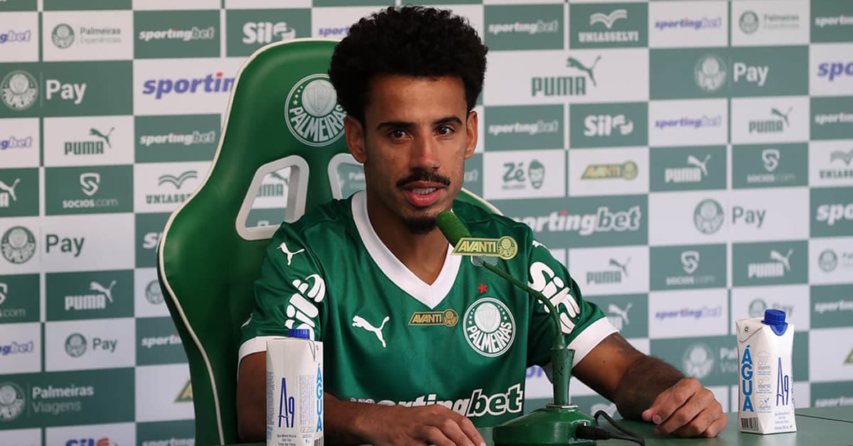 Lucas Evangelista fala sobre concorrência e destaca grandeza do Palmeiras: "Principal potência no Brasil"