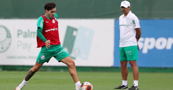 Foco no Mundial: Palmeiras ensaia bolas paradas na Academia