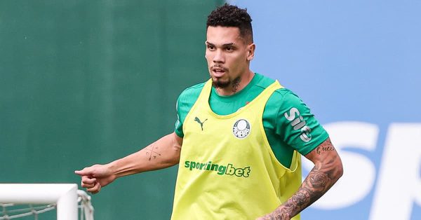 Paulinho não vai a campo no treino de reapresentação do Palmeiras