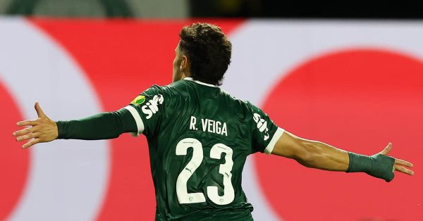 Raphael Veiga está perto de deixar o Palmeiras por empréstimo