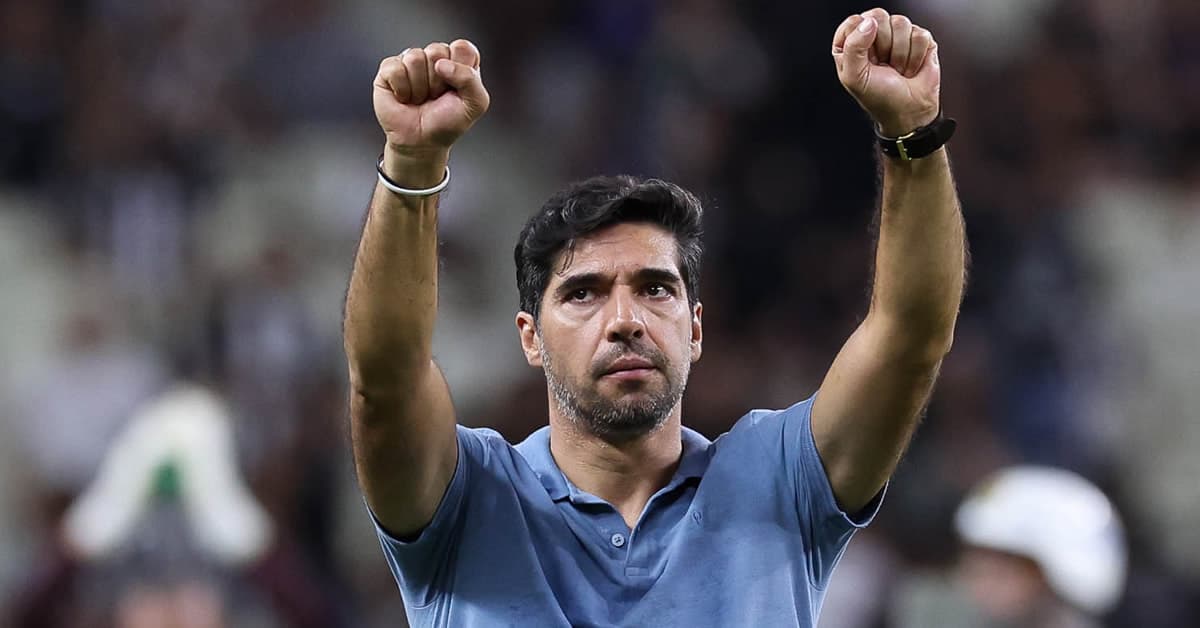 Mandante ruim x Visitante invicto: Abel comenta diferença de rendimento do Palmeiras