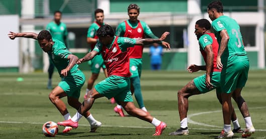 Internacional x Palmeiras: veja possível escalação com uma novidade no time titular