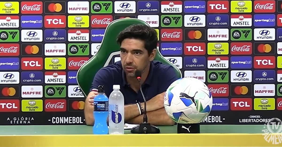 Abel desconversa sobre renovação com Palmeiras: "A presidente e o Barros sabem o que penso"