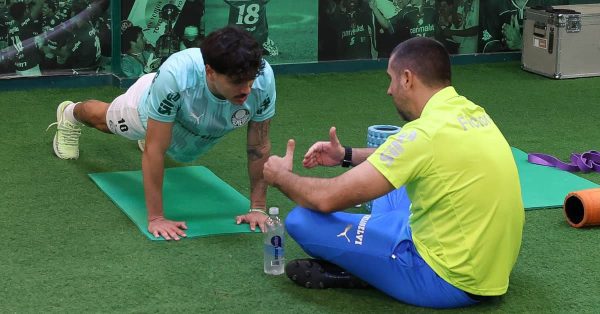 Vídeo: assista aos bastidores da vitória sobre o Bolívar