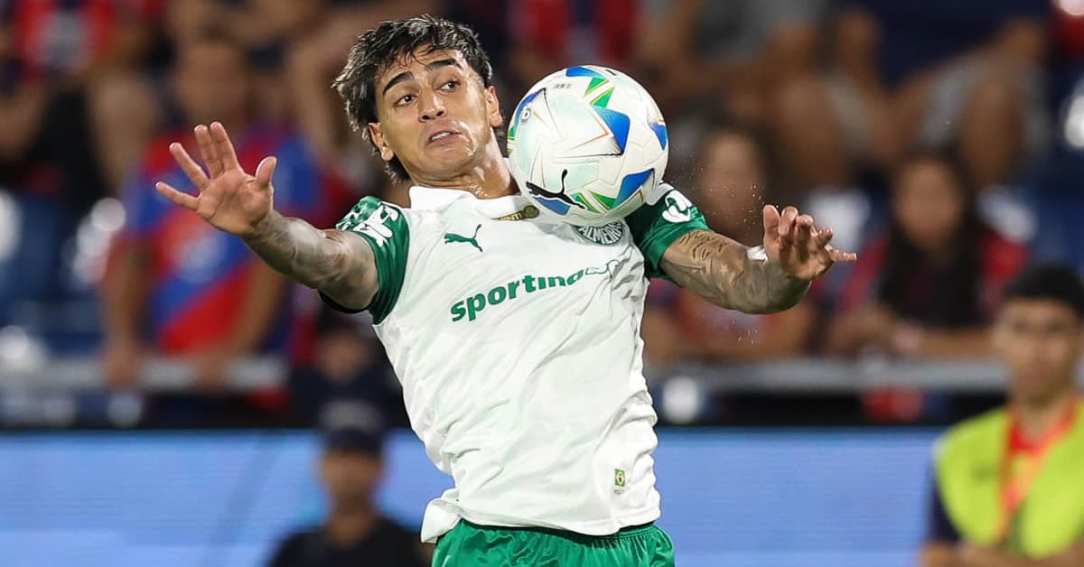 Joga todas: Abel explica porque não dá folga a Facundo Torres