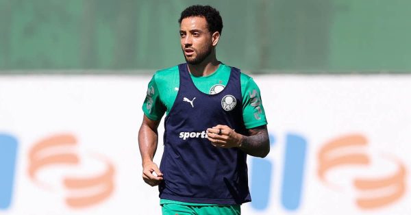 Felipe Anderson comemora boa fase do Palmeiras mas pede trabalho dobrado para evitar acomodação