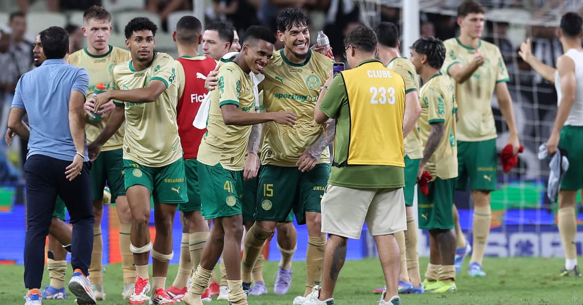 Palmeiras fecha abril com 89% de aproveitamento e se prepara para novo mês insano