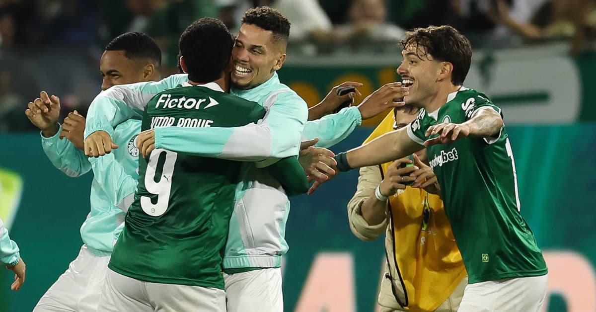 Qual era a pontuação do Palmeiras após 8 rodadas nos últimos Brasileiros?