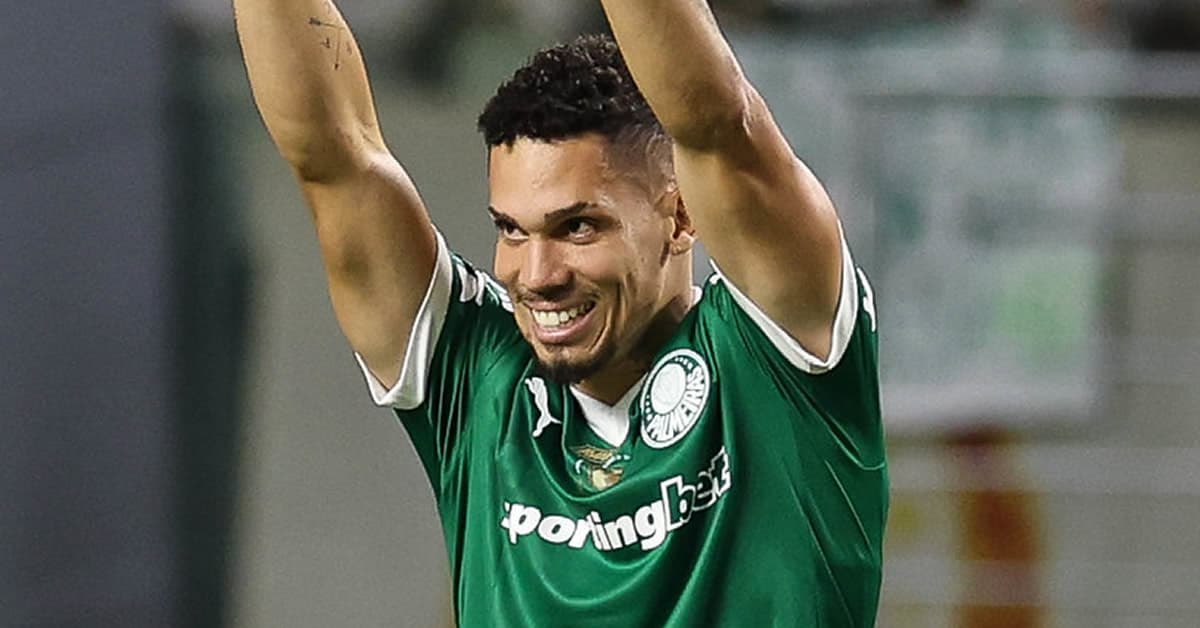 Meia? Ponta? Falso 9? Abel revela como enxerga Paulinho