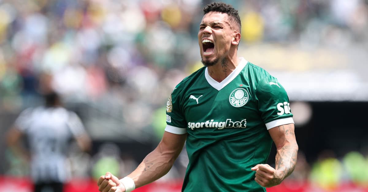 Paulinho decide, Palmeiras elimina o Botafogo e avança às quartas de final do Mundial