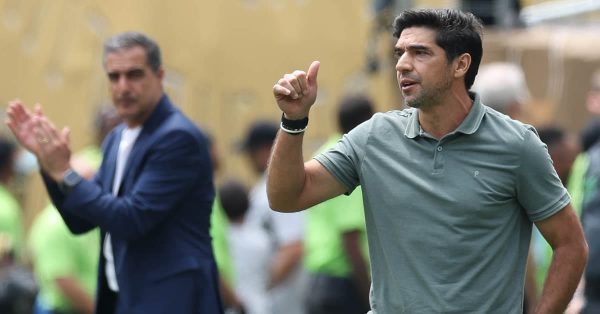 Abel elogia atuação do Palmeiras e confirma necessidade de Paulinho passar por nova cirurgia
