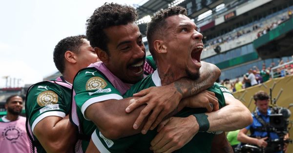 Palmeiras segue com 100% de aproveitamento contra brasileiros atuando no exterior
