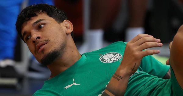 Gómez comenta nova marca pelo Palmeiras e projeta duelo contra o Inter Miami de Messi e Suárez